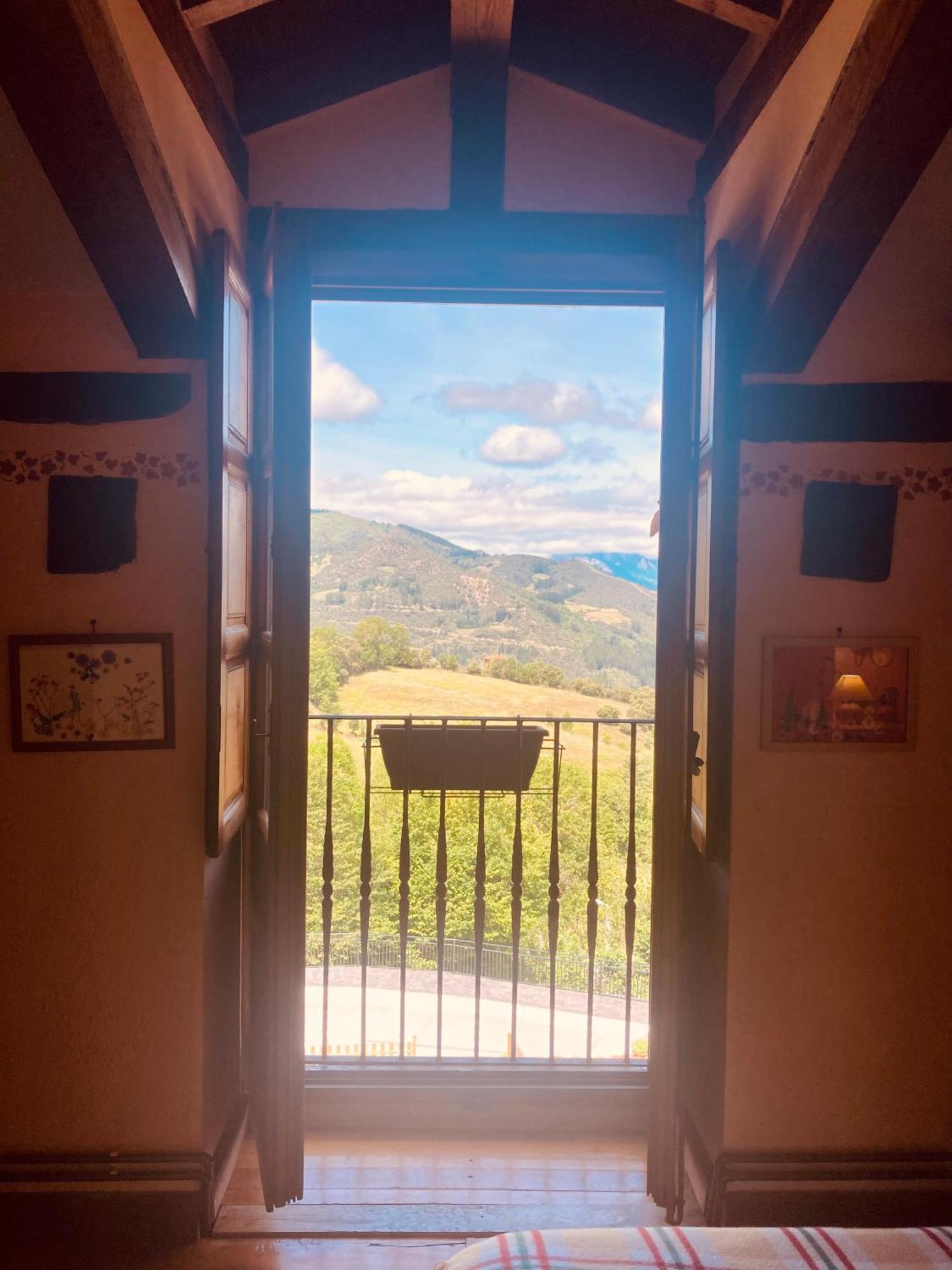 Posada La Trebede Perrozo エクステリア 写真