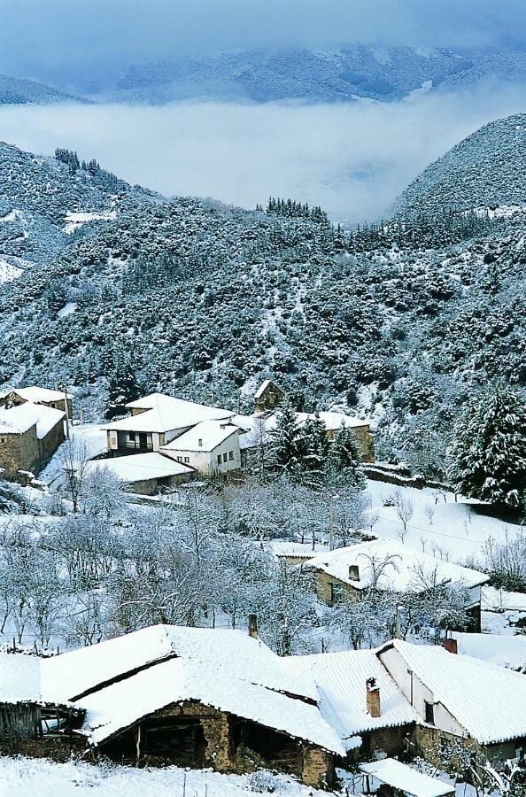 Posada La Trebede Perrozo エクステリア 写真