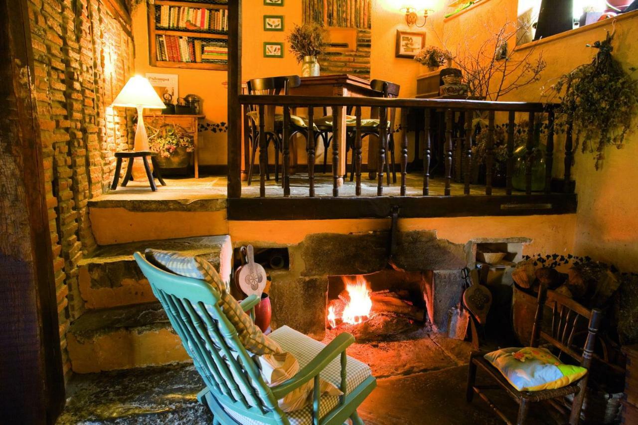Posada La Trebede Perrozo エクステリア 写真