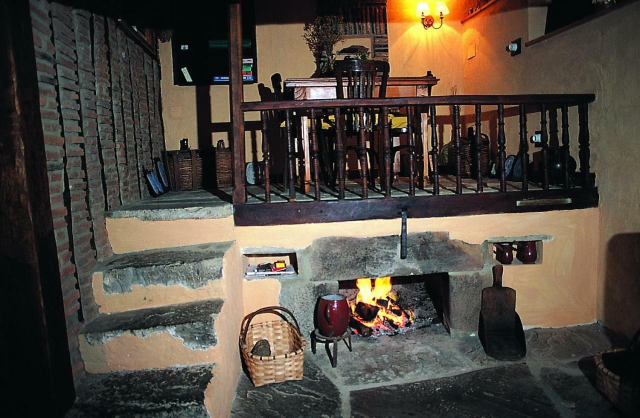 Posada La Trebede Perrozo エクステリア 写真