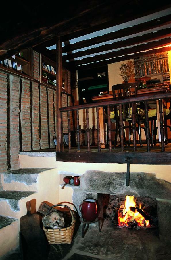 Posada La Trebede Perrozo エクステリア 写真