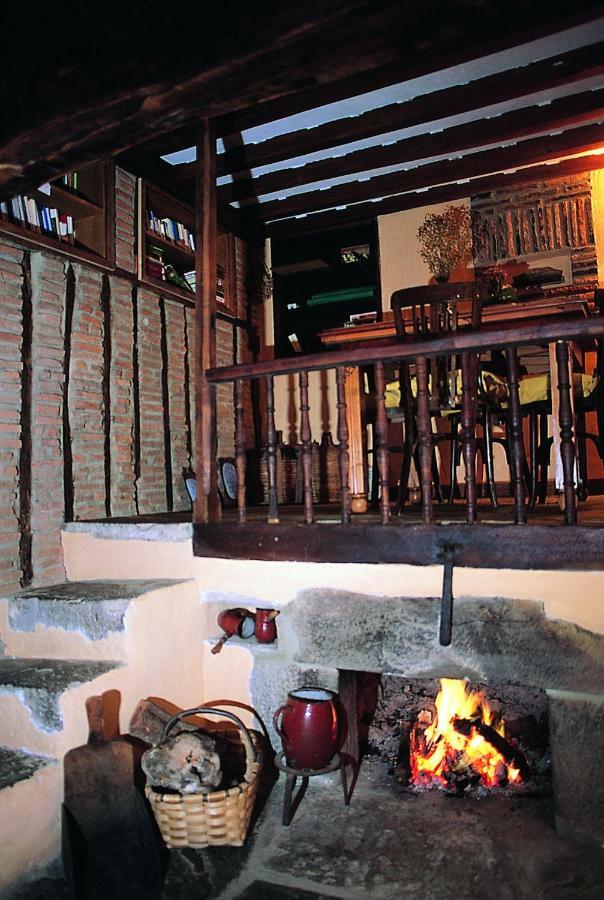 Posada La Trebede Perrozo エクステリア 写真